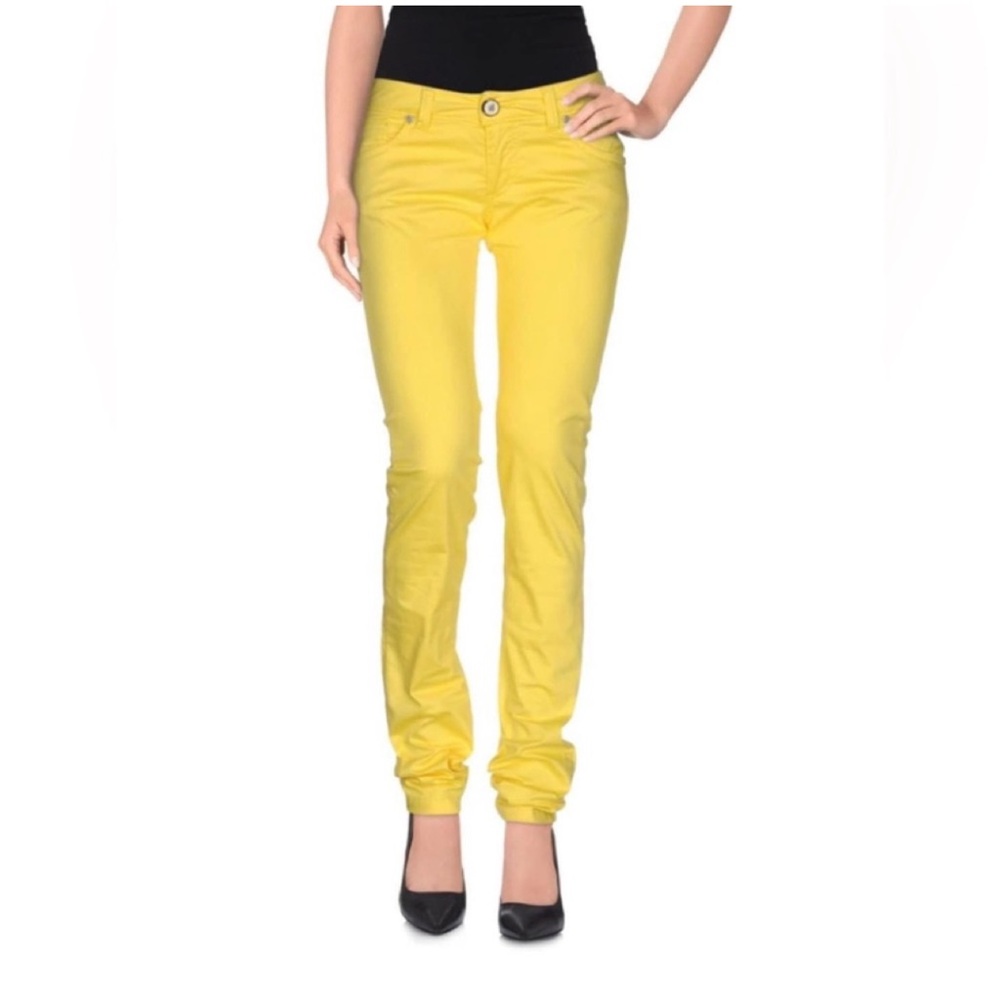 Mega Jeans Bright Yellow Pants nwt italy size 28